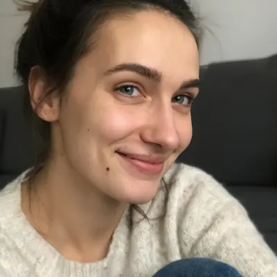 Аделина, 28